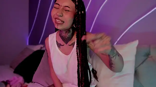 Snapshot of Evangeline_bell chatting on January 11, 3:52 pm Evangeline bell online show from January 11, 3:52 pm