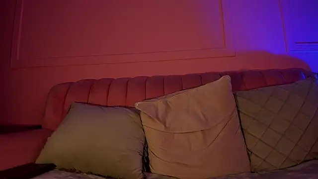 Snapshot of Evangeline_bell chatting on January 23, 3:11 pm Evangeline bell online show from January 23, 3:11 pm