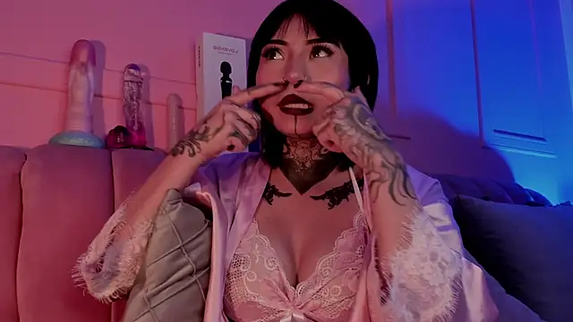 Snapshot of Evangeline_bell chatting on February 1, 3:07 pm Evangeline bell online show from February 1, 3:07 pm