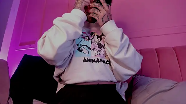 Snapshot of Evangeline_bell chatting on March 12, 12:15 pm Evangeline bell online show from March 12, 12:15 pm