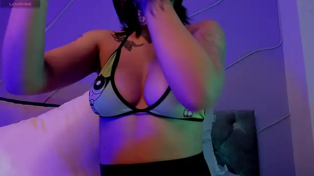 Snapshot of Evangeline_bell chatting on March 21, 5:34 pm Evangeline bell online show from March 21, 5:34 pm