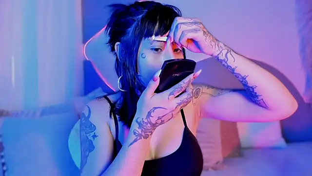 Snapshot of Evangeline_bell chatting on September 15, 2:50 pm Evangeline bell online show from September 15, 2:50 pm