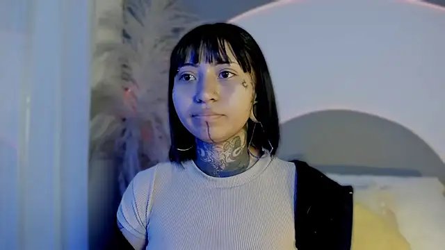 Snapshot of Evangeline_bell chatting on October 14, 3:35 pm Evangeline bell online show from October 14, 3:35 pm