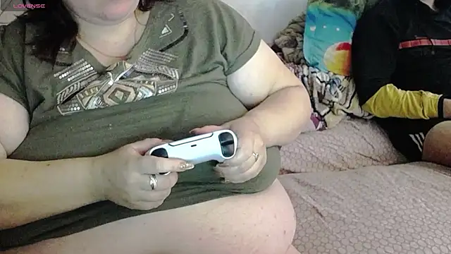 lisa Black00 online show from October 3, 6:21 am