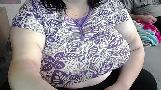 lisa Black00 online show from October 11, 8:02 am