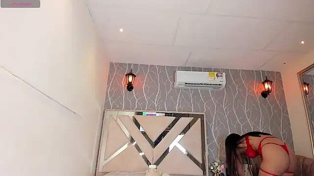 Snapshot of vanessa_guzman2 chatting on February 7, 12:39 pm vanessa guzman2 online show from February 7, 12:39 pm