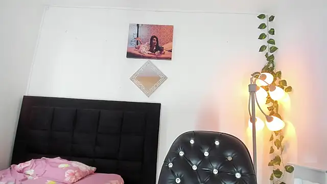 kattadoll online show from September 18, 6:54 pm