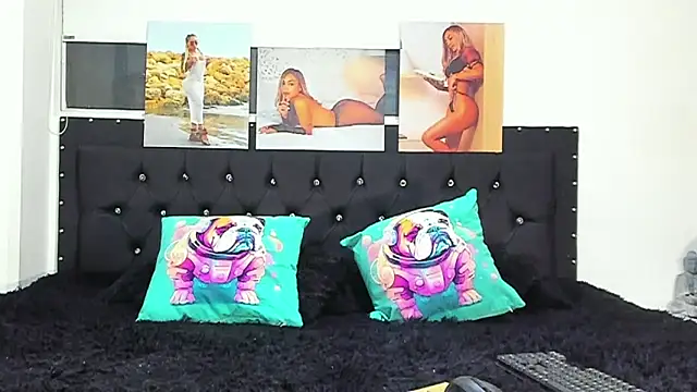 Snapshot of doll_celeste20 chatting on January 24, 11:12 pm doll celeste20 online show from January 24, 11:12 pm