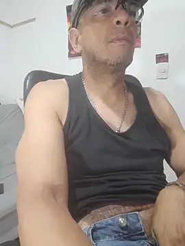 latinmartin73 online show from November 22, 3:38 am