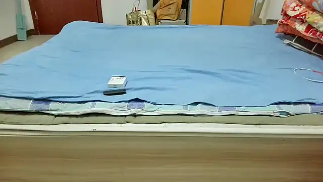 huzi518 online show from October 22, 10:37 am