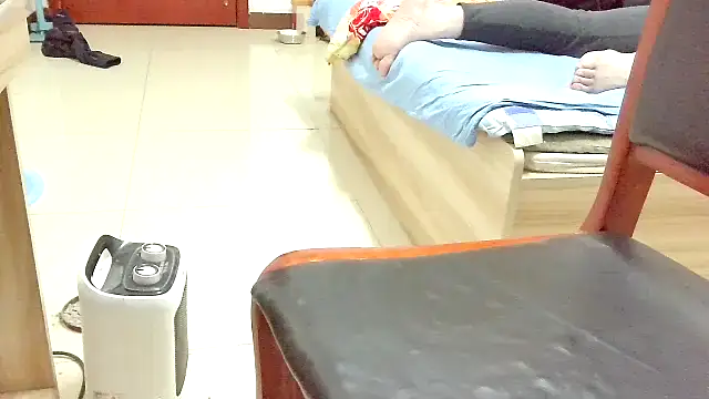 huzi518 online show from November 2, 11:56 am