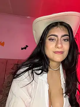 miakhalifaaa  online show from October 29, 7:37 pm