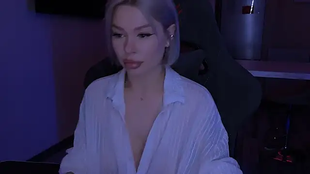 Snapshot of Sasha_Mason chatting on November 1, 2:13 am Sasha Mason online show from November 1, 2:13 am