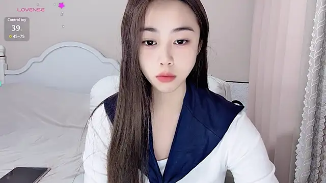 Caitlyn   online show from December 30, 10:53 am