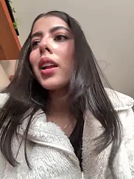 DakotaShelby online show from March 13, 9:43 pm