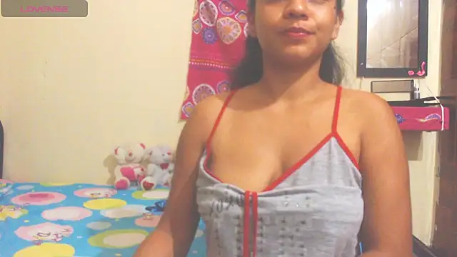 Mia brunette26 online show from February 5, 8:32 am