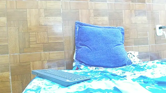 Mia brunette26 online show from March 5, 5:18 am