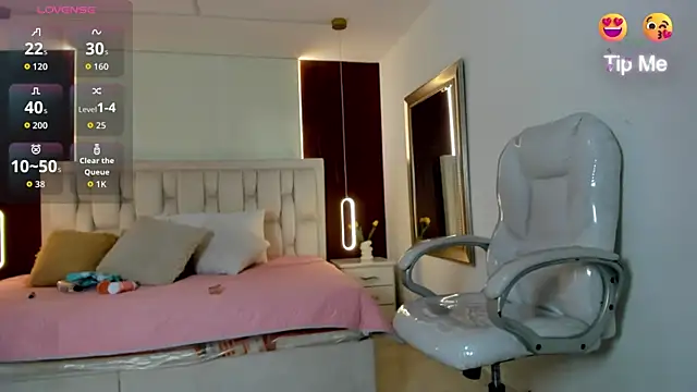 Mia brunette26 online show from May 27, 4:09 am