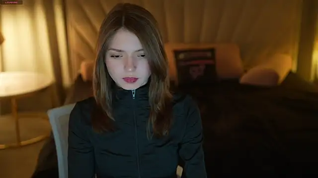 Michelle 054 online show from December 15, 5:06 pm