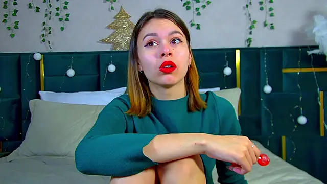 Snapshot of PollyLanders chatting on December 26, 4:10 am PollyLanders online show from December 26, 4:10 am