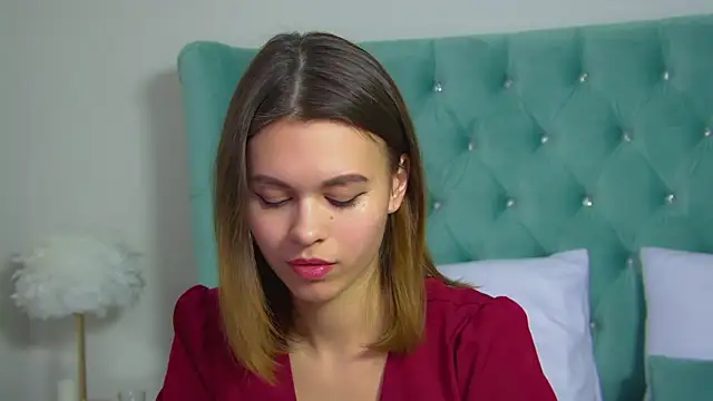 Snapshot of PollyLanders chatting on March 13, 10:26 am PollyLanders online show from March 13, 10:26 am