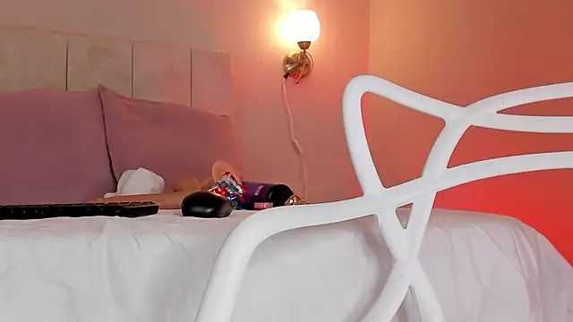 Snapshot of dani_skinny_ chatting on January 15, 2:35 pm dani skinny online show from January 15, 2:35 pm