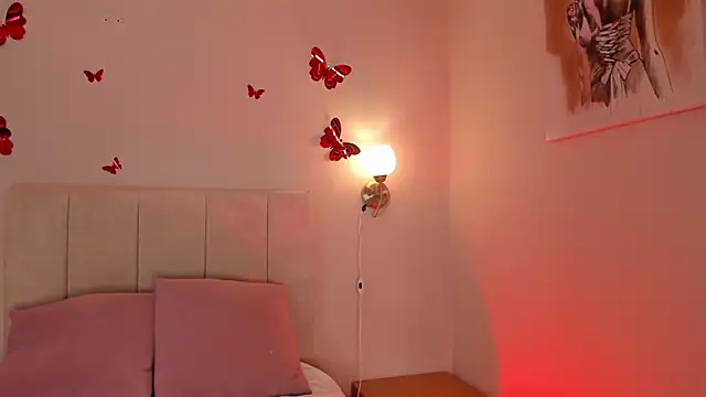 Snapshot of dani_skinny_ chatting on March 21, 6:07 pm dani skinny online show from March 21, 6:07 pm