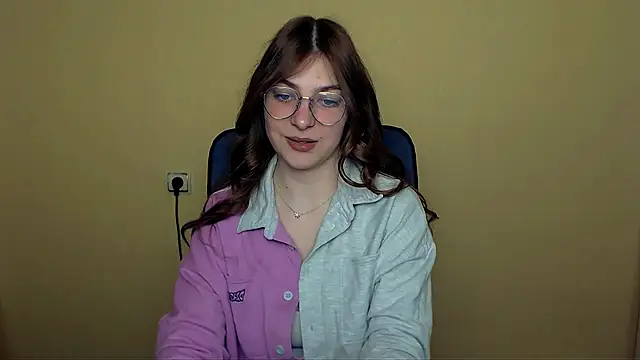 Luna Lush  online show from May 1, 8:41 am