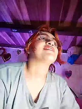 SophiaWeestt99 online show from February 19, 1:08 am