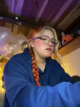 SophiaWeestt99 online show from March 11, 3:34 am