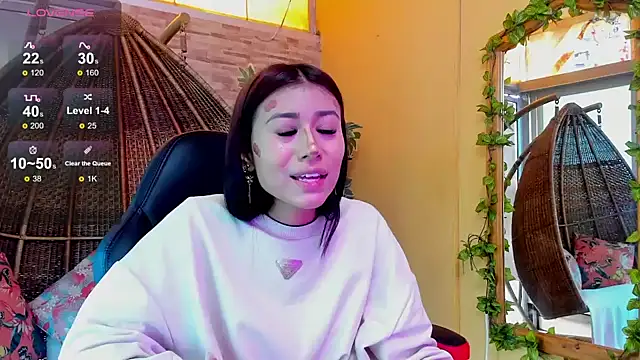 ZaraLim online show from December 4, 12:25 pm