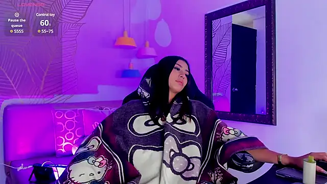 ZaraLim online show from December 9, 3:33 pm