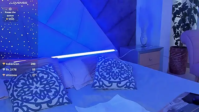 ZaraLim online show from March 8, 6:47 pm