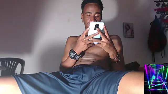 Snapshot of amarijones chatting on January 30, 4:37 am amarijones online show from January 30, 4:37 am