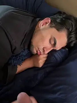 thiagowes online show from October 19, 7:25 pm