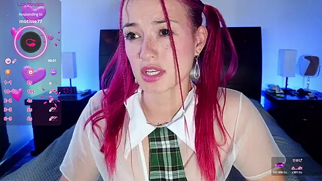 Snapshot of luccycollins_ chatting on May 28, 3:31 pm luccycollins online show from May 28, 3:31 pm