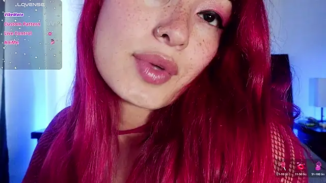 Snapshot of luccycollins_ chatting on June 9, 3:45 pm luccycollins online show from June 9, 3:45 pm