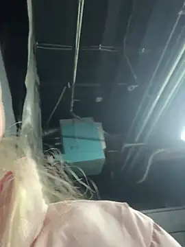 Snapshot of M1ssyk1ssy chatting on December 28, 9:30 pm M1ssyk1ssy online show from December 28, 9:30 pm