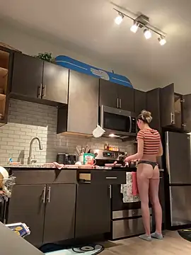 Snapshot of M1ssyk1ssy chatting on January 18, 2:37 am M1ssyk1ssy online show from January 18, 2:37 am