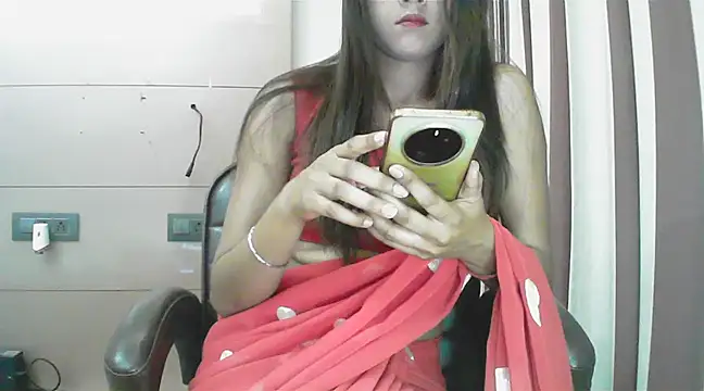 Snapshot of collage_hoty chatting on March 2, 4:32 pm collage hoty online show from March 2, 4:32 pm