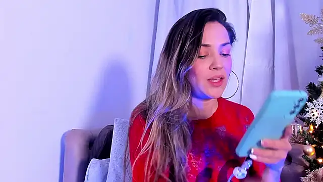 camilawm19 online show from December 5, 2:53 am