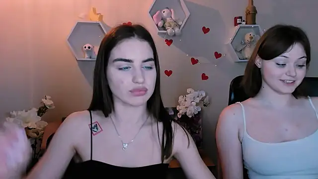 nikole kitt online show from March 13, 1:43 am