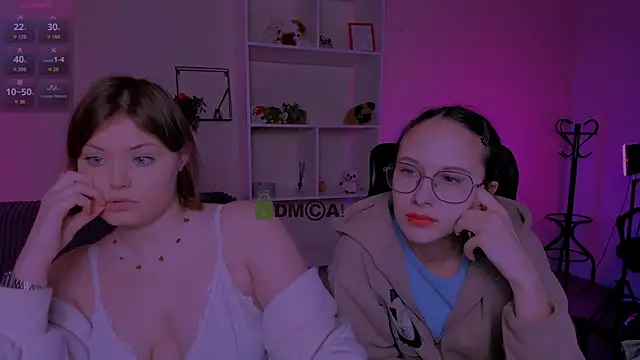 nikole kitt online show from October 12, 6:51 pm