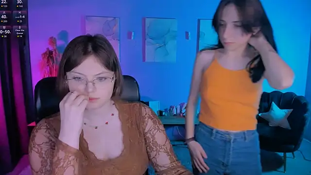 nikole kitt online show from May 2, 7:52 pm