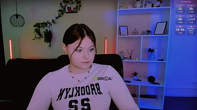 Snapshot of nikole_kitt chatting on May 25, 6:58 pm nikole kitt online show from May 25, 6:58 pm