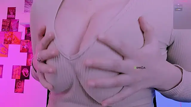 Snapshot of nikole_kitt chatting on May 29, 7:12 pm nikole kitt online show from May 29, 7:12 pm