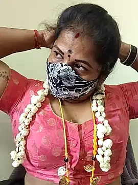 Snapshot of gaurika18 chatting on May 17, 6:44 am gaurika18 online show from May 17, 6:44 am