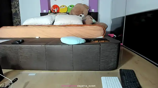 dayanna sweet online show from March 13, 4:49 am