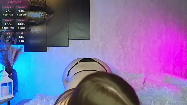 RandiEllett online show from December 10, 11:19 pm