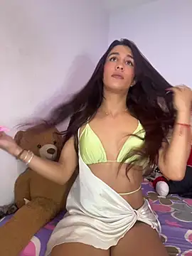Snapshot of kymmgolden chatting on May 22, 12:11 pm kymmgolden online show from May 22, 12:11 pm